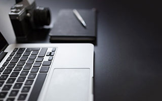 高光时刻：Tarzan赵信化身闪光，迅猛攻势三比一战胜NIP